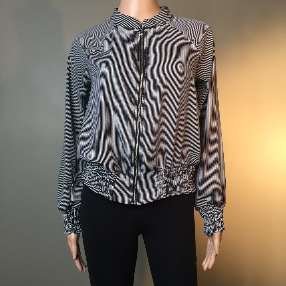 Maurices Black & White Lightweight Jacket Size XS Lightweight Coat Classy